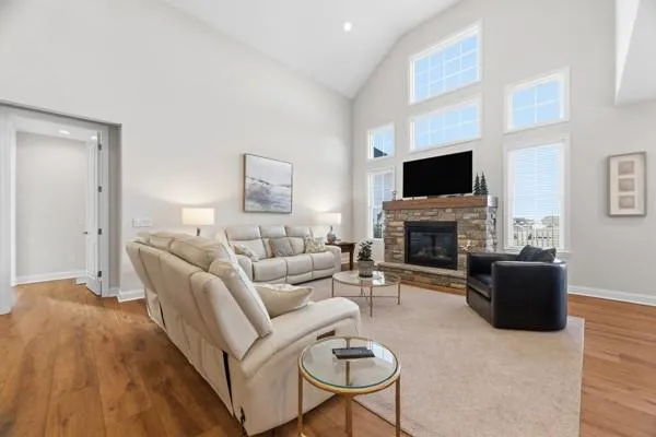 $1,100,000 | 617 Presidents Drive, Canonsburg, PA 15317