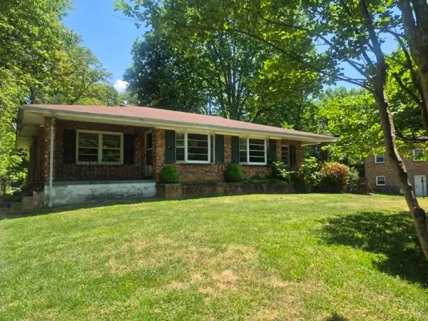 $180,000 | 1004-1006 Lakeview Drive, Lynchburg, VA 24502