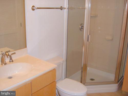 1001 L Street Northwest, Unit 804 Washington, DC 20001 - Photo 19 of 20 Bath