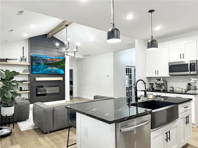 $400,000 | 2612 Artisan Drive, Sedalia, MO 65301