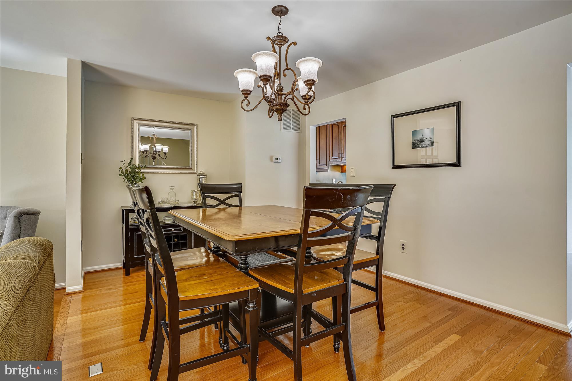 7322 Spring View Court Springfield, VA 22153 - Photo 8 of 59 Gallery Image 8