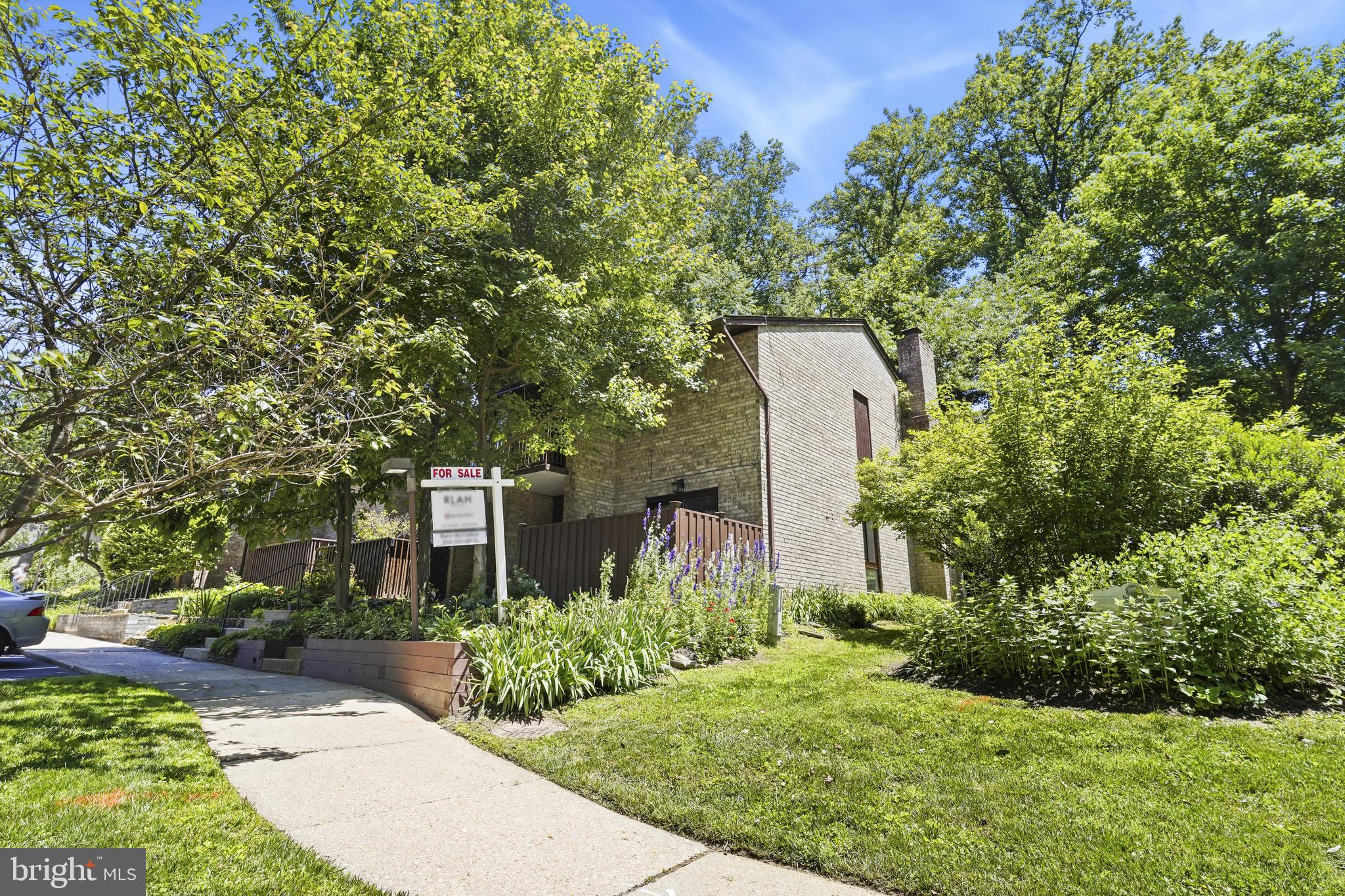9201 Three Oaks Drive Silver Spring, MD 20901 - Photo 2 of 32