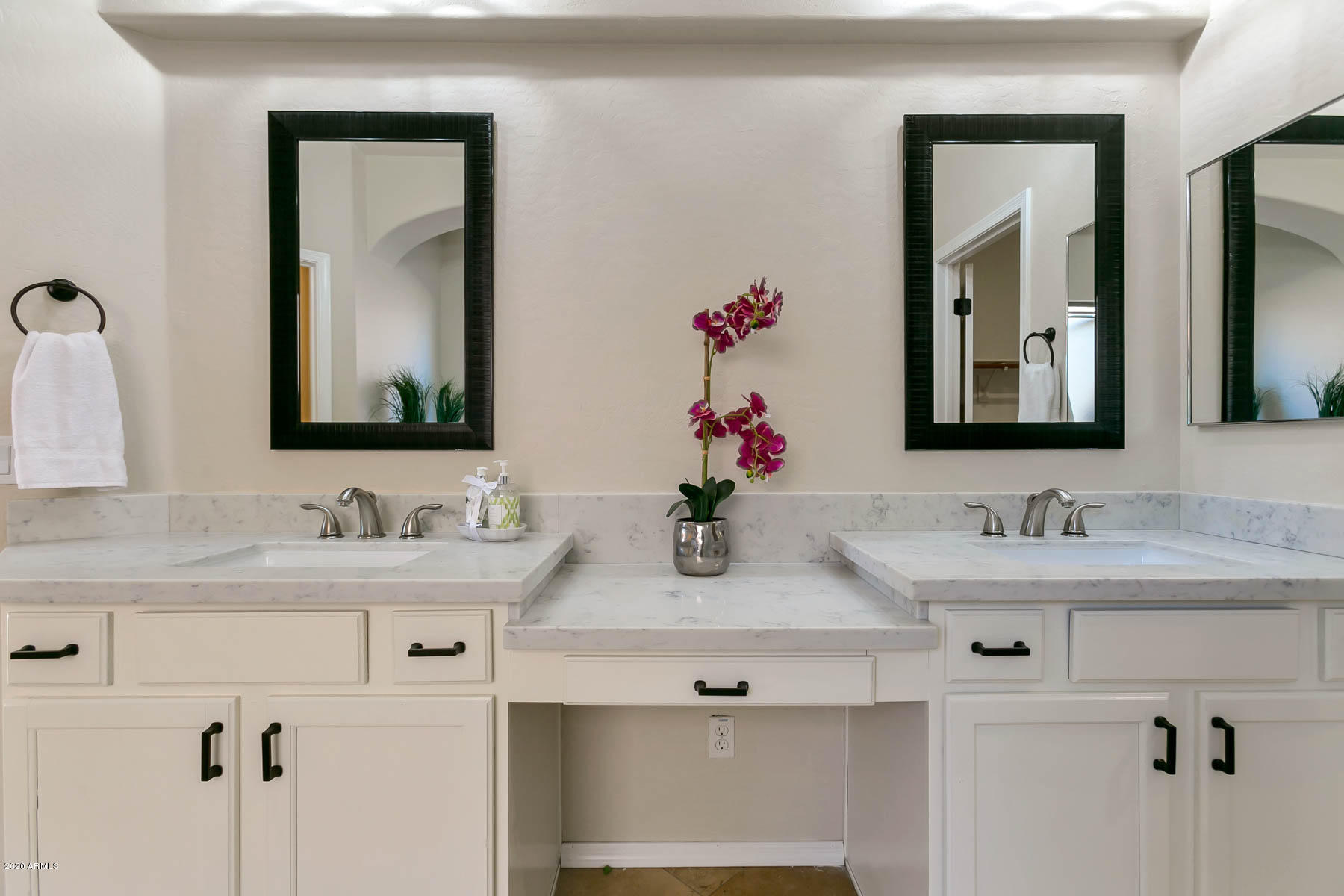 3005 West Sentinel Rock Road Phoenix, AZ 85086 - Photo 50 of 85 3005 W Sentinel Rock Rd - Interior-45