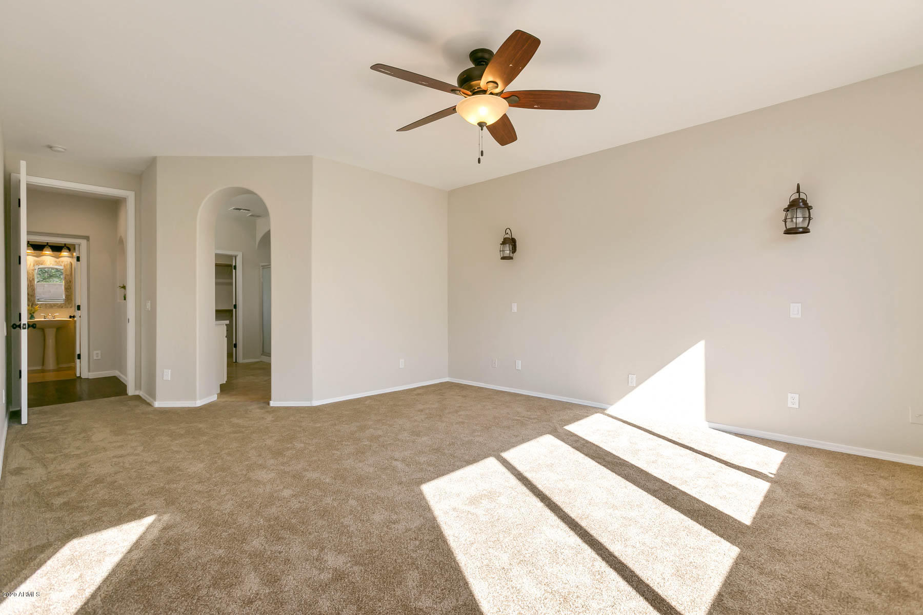 3005 West Sentinel Rock Road Phoenix, AZ 85086 - Photo 52 of 85 3005 W Sentinel Rock Rd - Interior-38