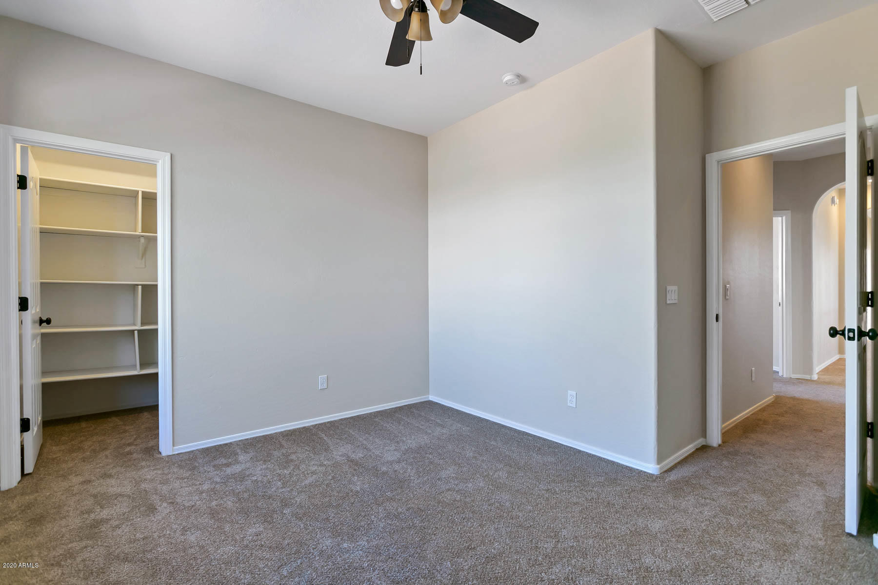 3005 West Sentinel Rock Road Phoenix, AZ 85086 - Photo 71 of 85 3005 W Sentinel Rock Rd - Interior-64