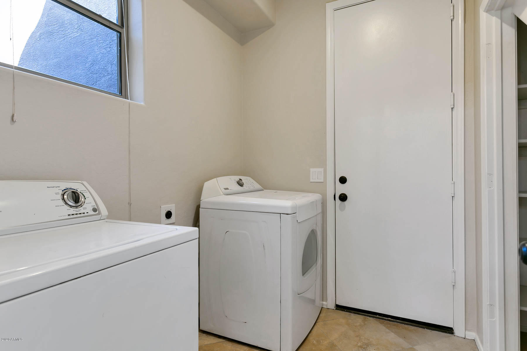 3005 West Sentinel Rock Road Phoenix, AZ 85086 - Photo 73 of 85 3005 W Sentinel Rock Rd - Interior-12