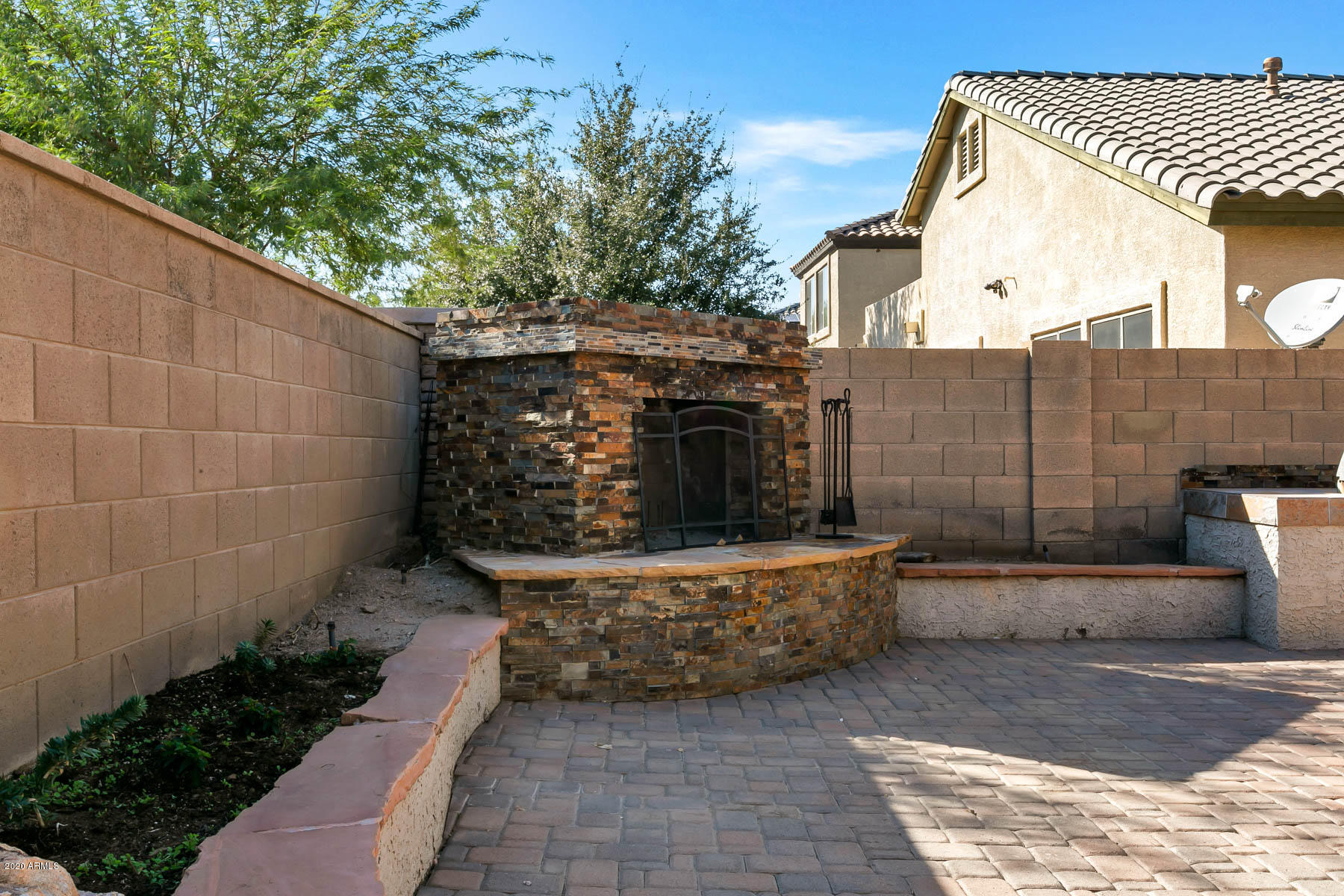 3005 West Sentinel Rock Road Phoenix, AZ 85086 - Photo 78 of 85 3005 W Sentinel Rock Rd - Exterior-9