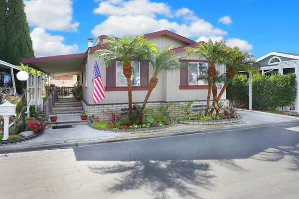 $290,000 | 28 Rancho Road, Tustin, CA 92780