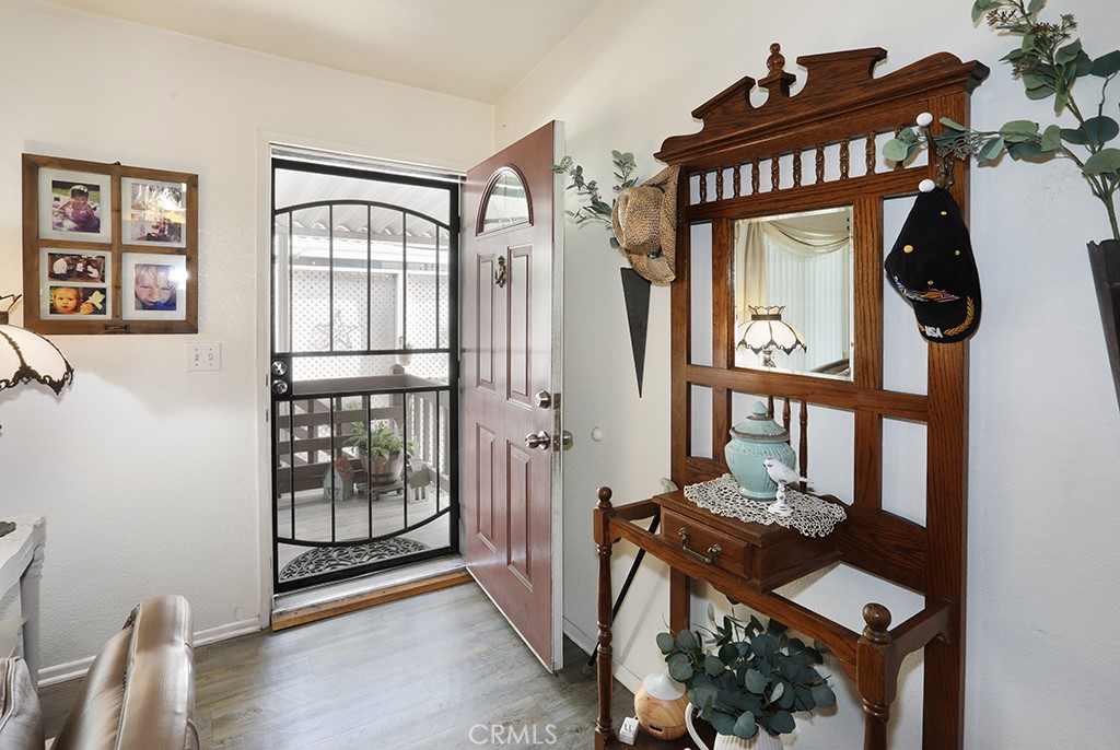 28 Rancho Road Tustin, CA 92780 - Photo 16 of 36