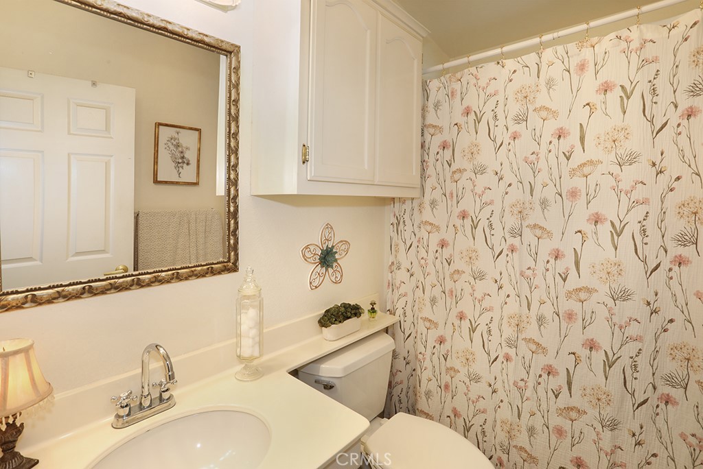 28 Rancho Road Tustin, CA 92780 - Photo 17 of 36