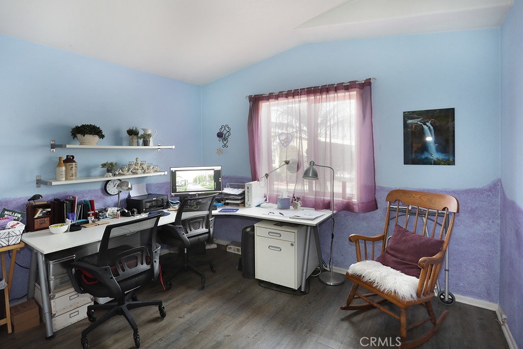 28 Rancho Road Tustin, CA 92780 - Photo 20 of 36