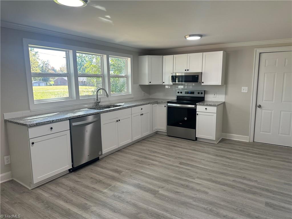 4446 Wallburg-High Point Road High Point, NC 27265 - Photo 4 of 19 Gallery Image 4