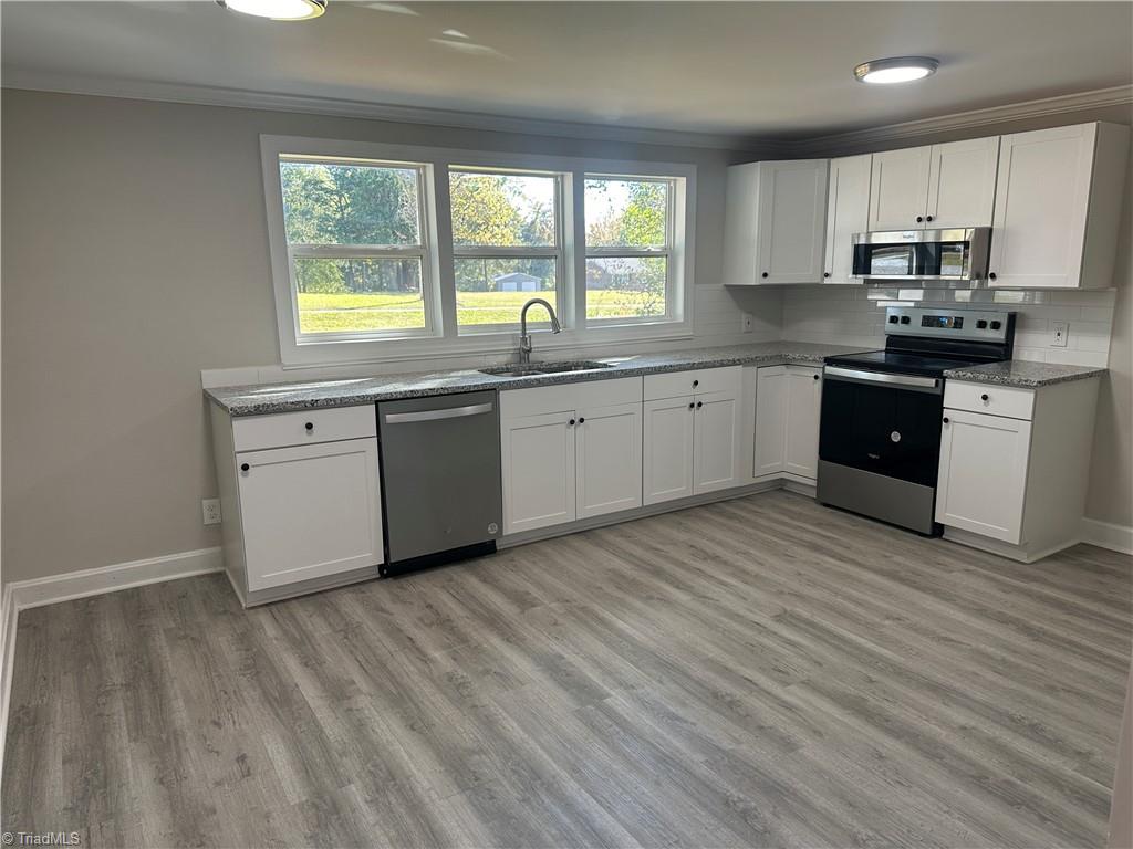 4446 Wallburg-High Point Road High Point, NC 27265 - Photo 5 of 19 Gallery Image 5
