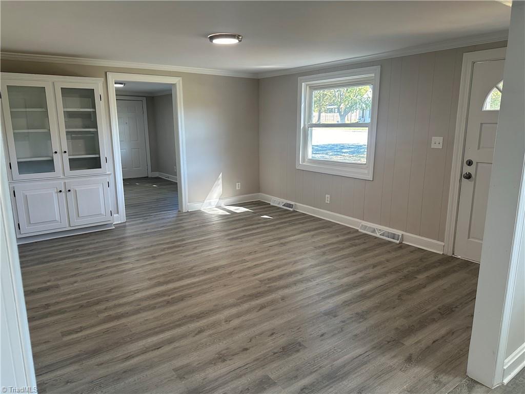 4446 Wallburg-High Point Road High Point, NC 27265 - Photo 6 of 19 Gallery Image 6