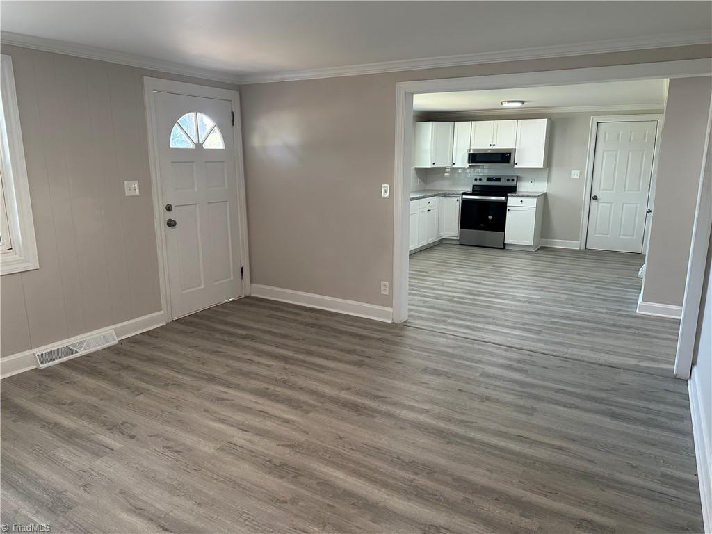 4446 Wallburg-High Point Road High Point, NC 27265 - Photo 8 of 19 Gallery Image 8