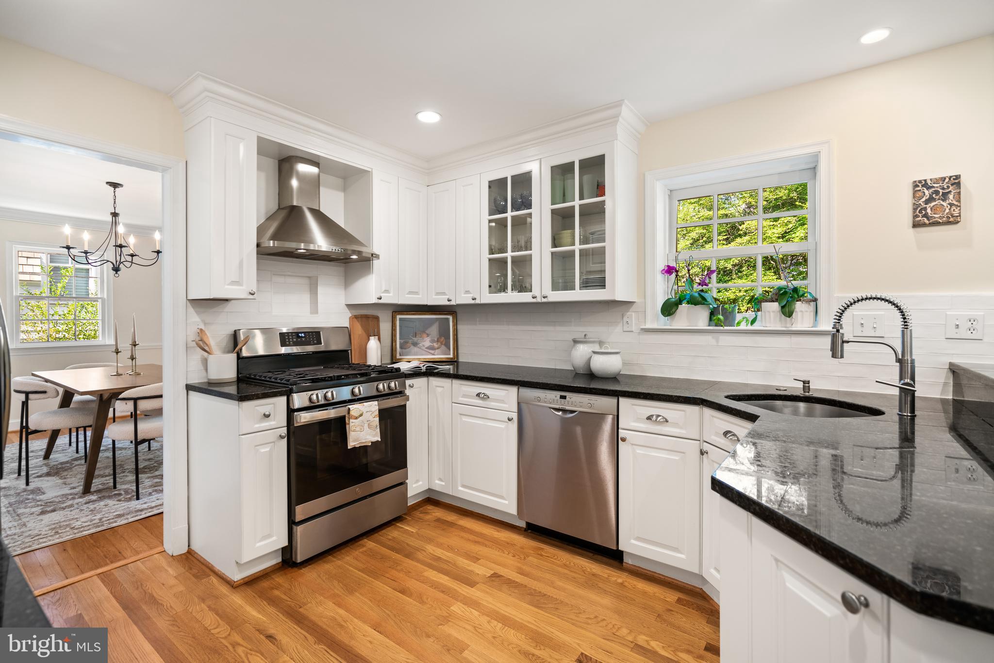 8013 Aberdeen Road Bethesda, MD 20814 - Photo 8 of 43 Recently updated kitchen