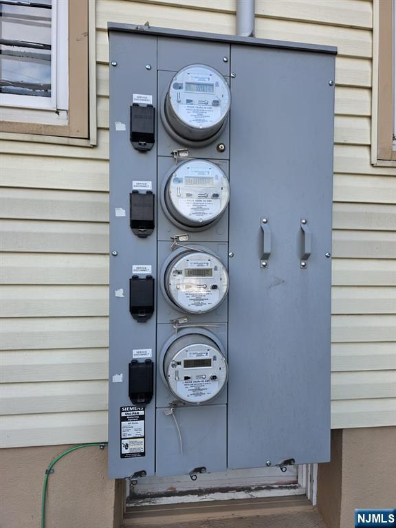 32 Elm Street Paterson, NJ 07501 - Photo 17 of 20 a view of a wooden bench