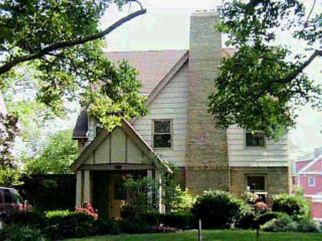 2482 Sherwood Road Columbus, OH 43209 - Photo 1 of 1