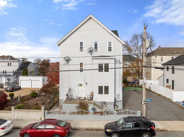 $729,000 | 172 Earle Street, Fall River, MA 02723