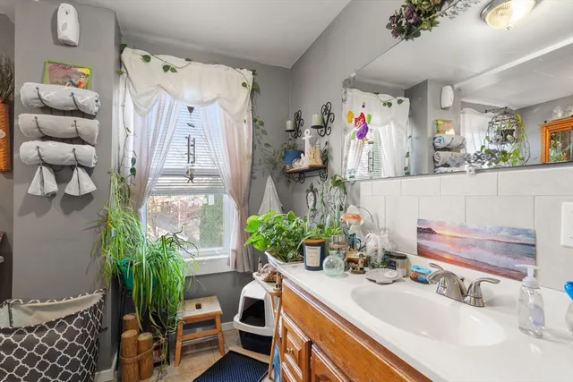 $729,000 | 172 Earle Street, Fall River, MA 02723