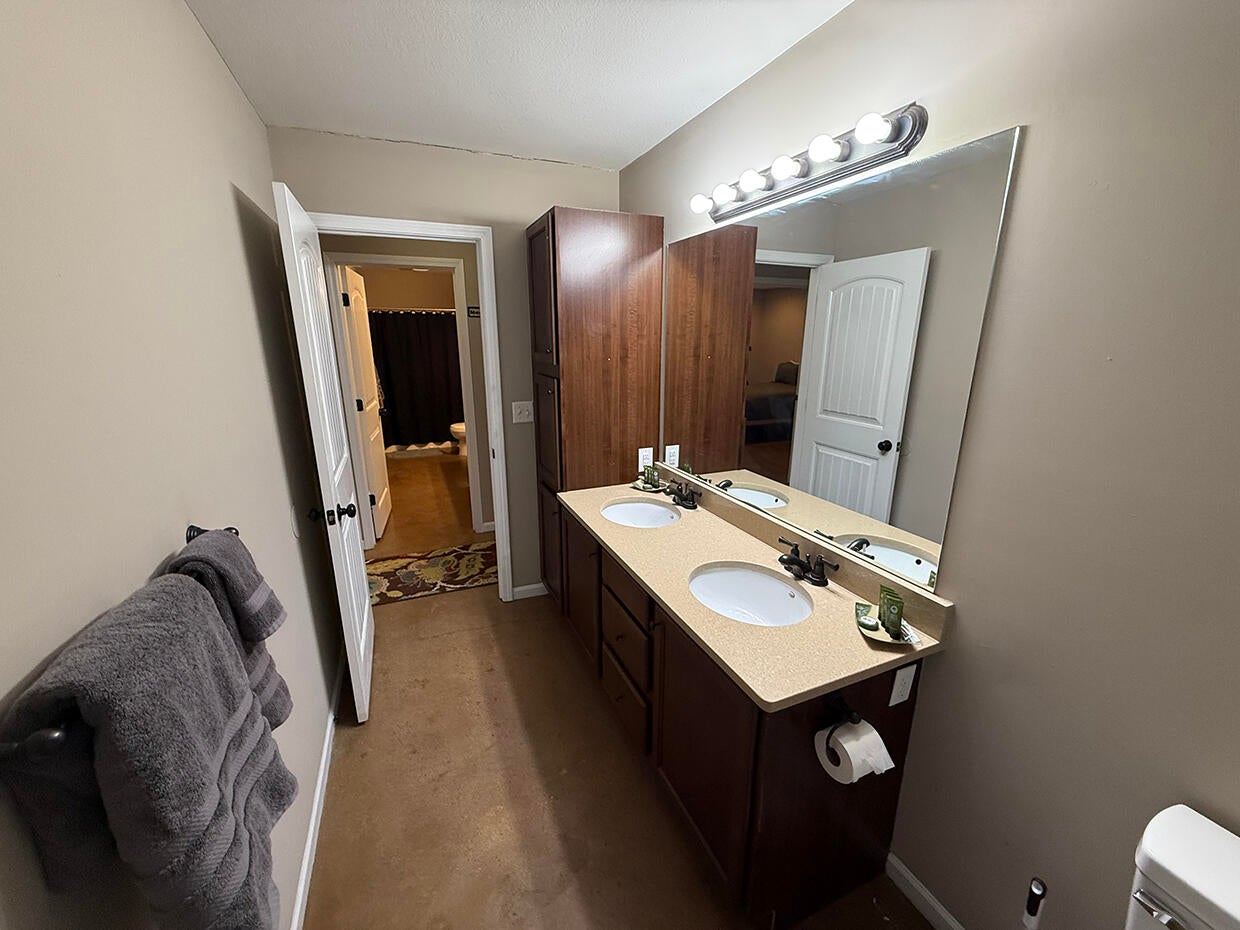 1409 Paris Road, Unit 201 Columbia, MO 65201 - Photo 19 of 37 18