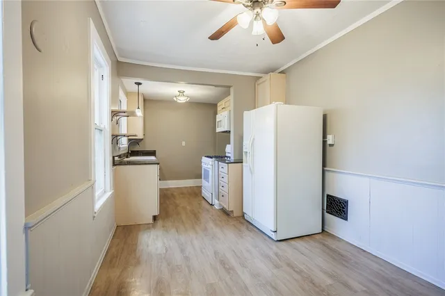 $1,895 | 1609 Culver Road, Unit 2, Rochester, NY 14609