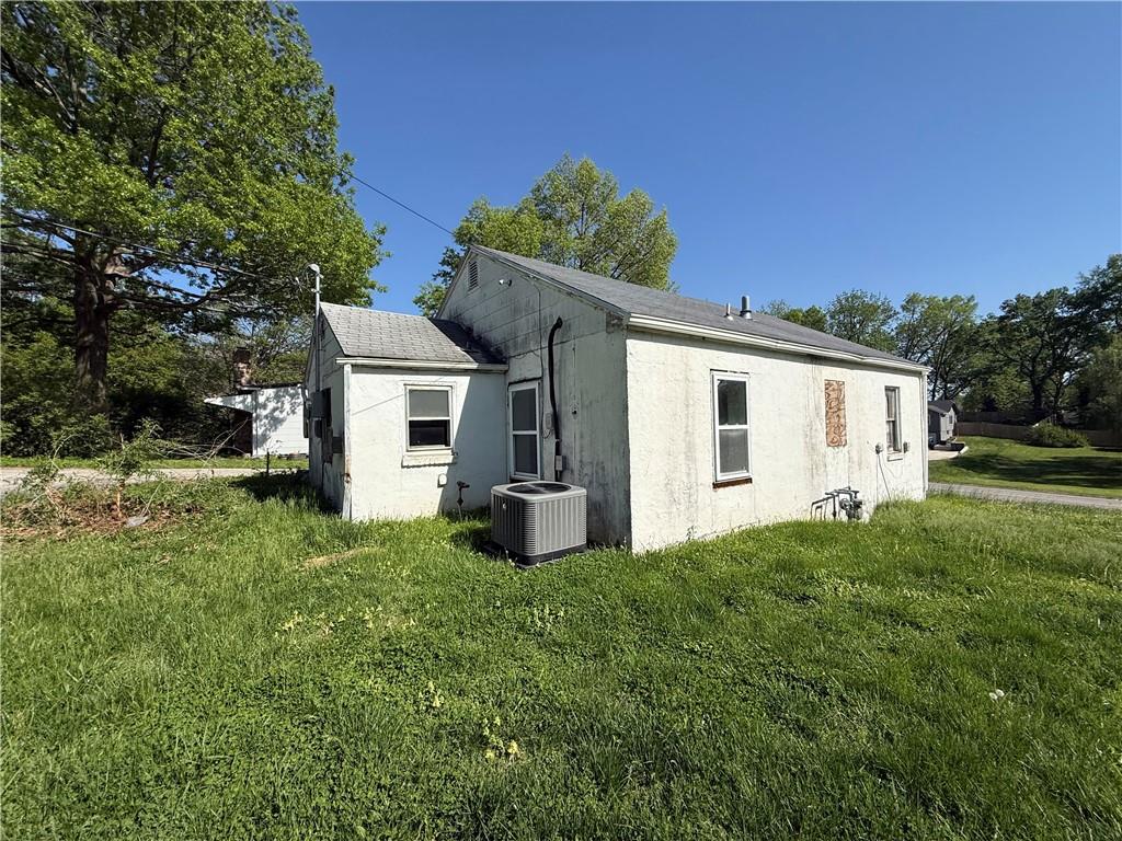2904 Northeast Parvin Road Kansas City, MO 64117 - Photo 15 of 16