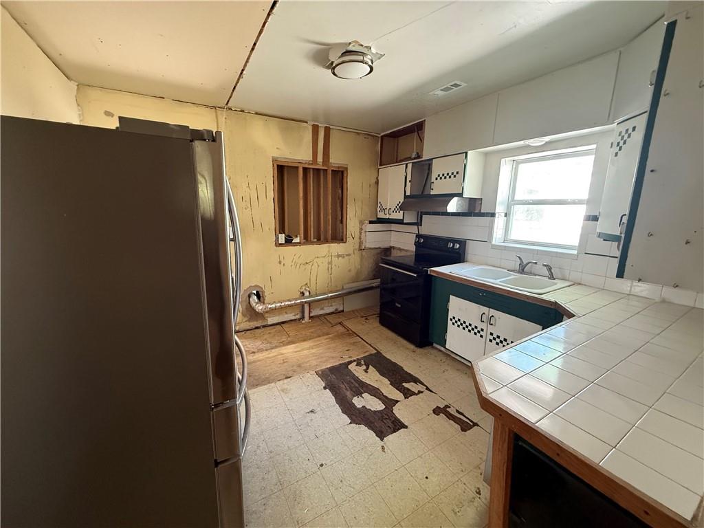 2904 Northeast Parvin Road Kansas City, MO 64117 - Photo 5 of 16