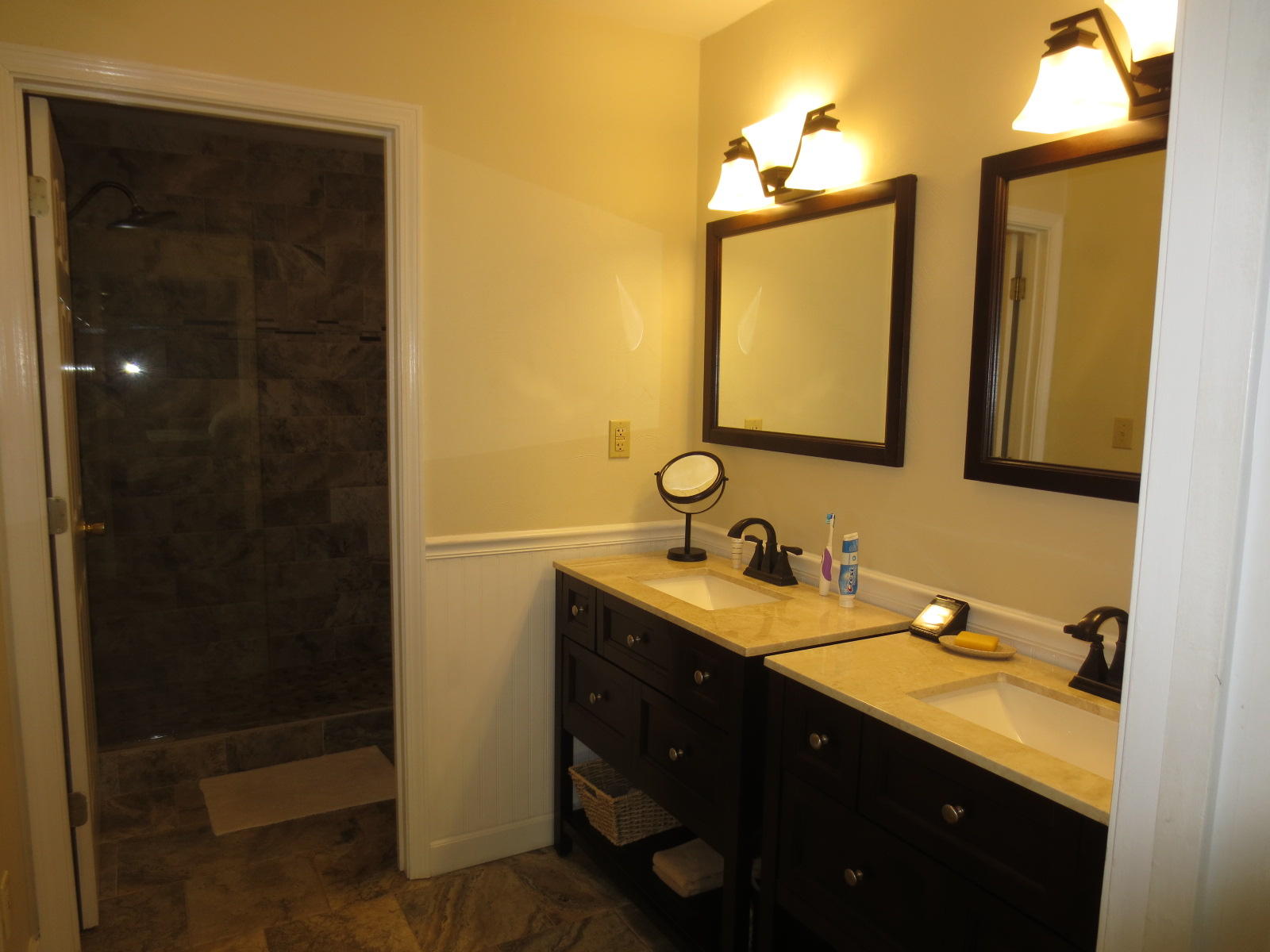 5480 Setter Road Roanoke, VA 24012 - Photo 11 of 20 Master Bath.JPG