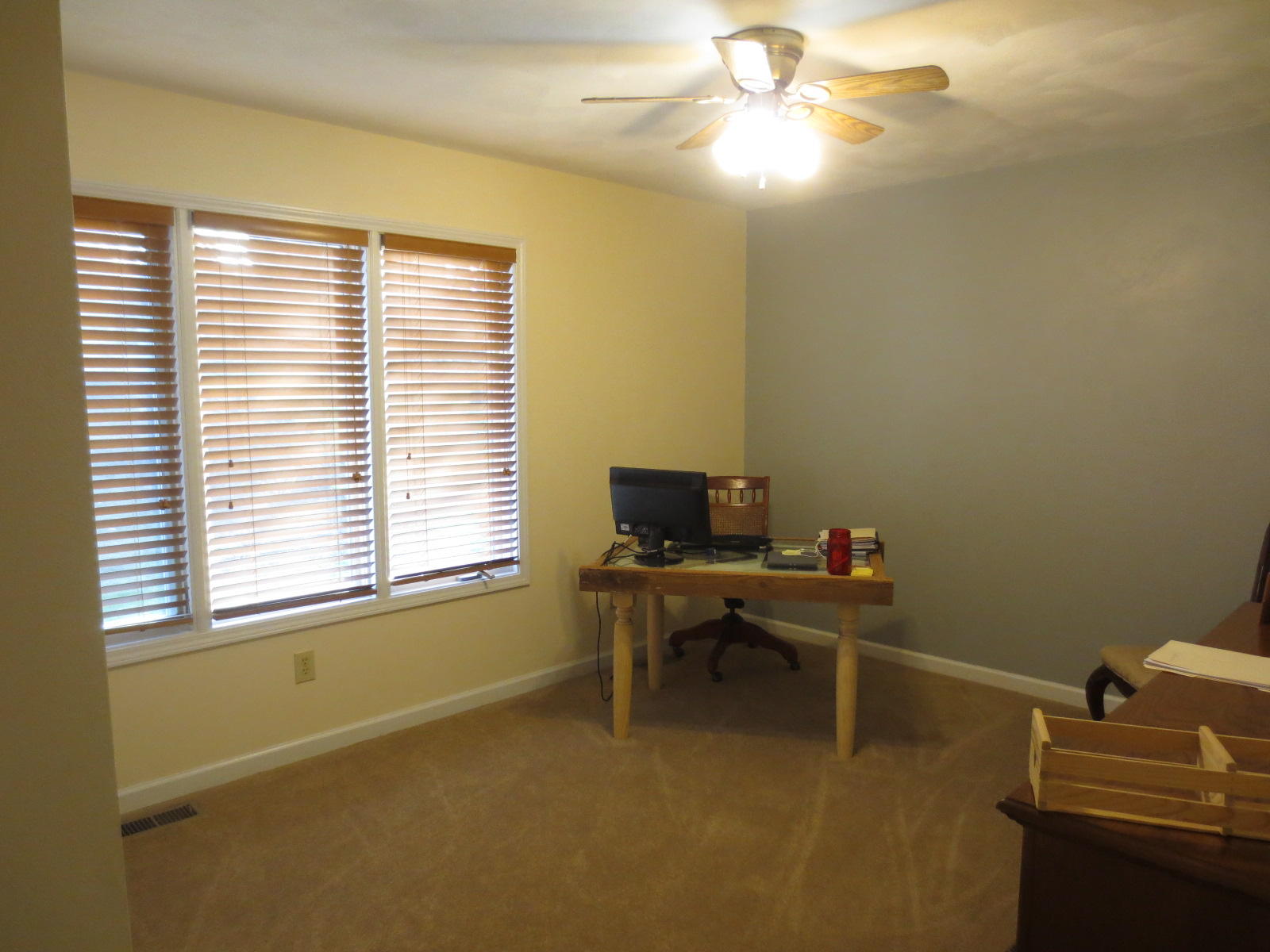 5480 Setter Road Roanoke, VA 24012 - Photo 15 of 20 Bedroom-1.JPG