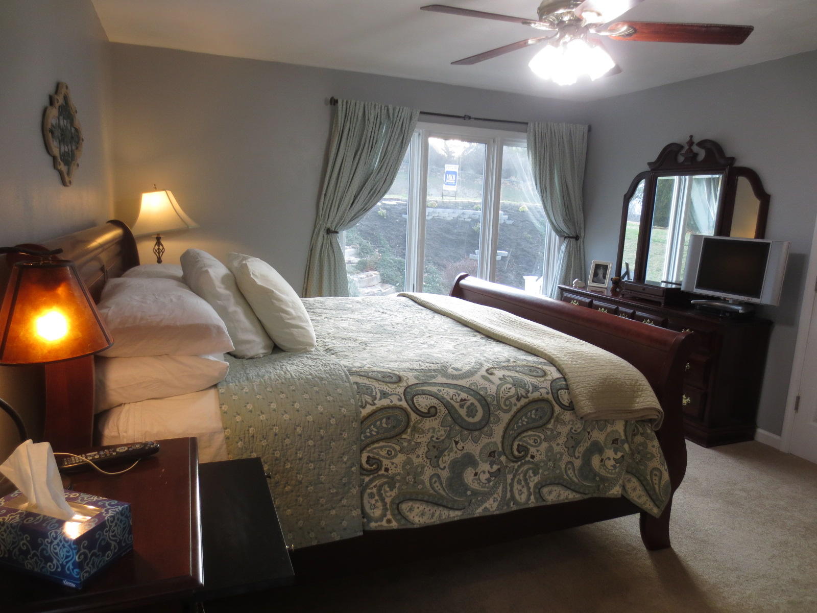 5480 Setter Road Roanoke, VA 24012 - Photo 10 of 20 Master bedroom2.JPG