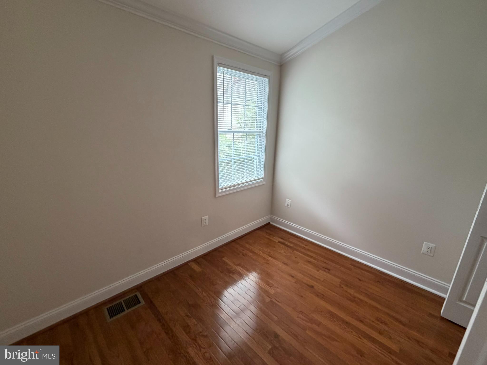 2923 Fairhill Road Fairfax, VA 22031 - Photo 19 of 63 Bedroom 1
