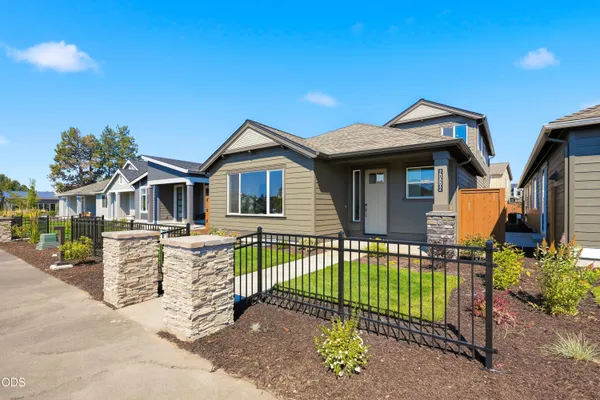$689,900 | 20892 Southeast Caldera Drive, Bend, OR 97702