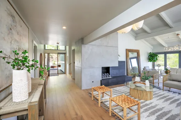 $5,950,000 | 524 Via Sinuosa, Santa Barbara, CA 93110