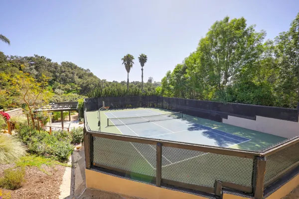 $5,950,000 | 524 Via Sinuosa, Santa Barbara, CA 93110
