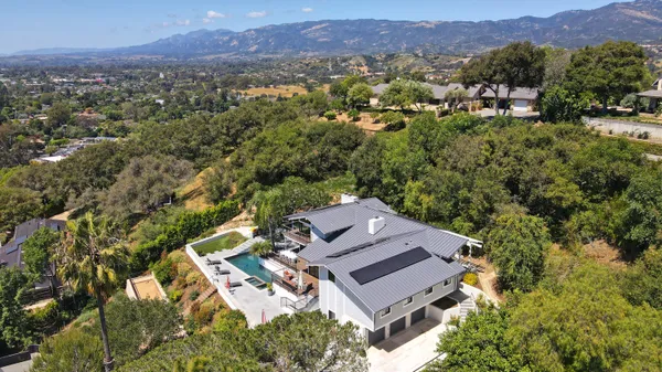 $5,950,000 | 524 Via Sinuosa, Santa Barbara, CA 93110