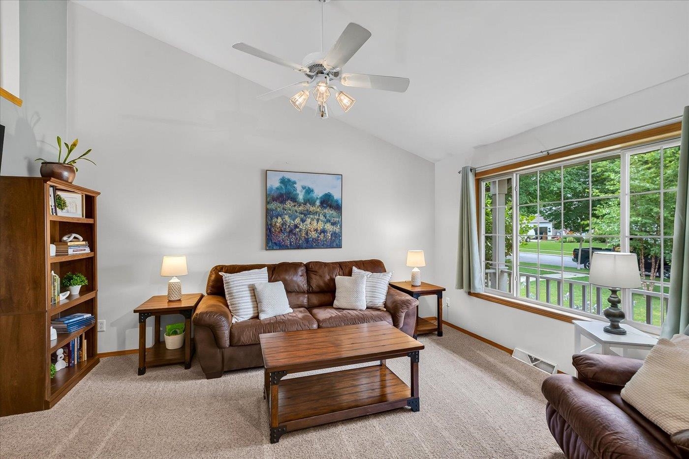 912 Vista Ridge Drive Mount Horeb, WI 53572 - Photo 17 of 54