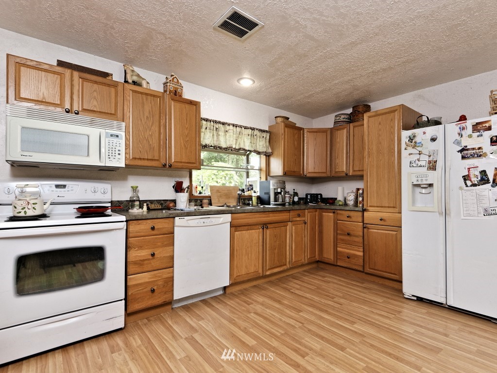 953 East Phillips Lake Loop Road Shelton, WA 98584 - Photo 20 of 25 Gallery Image 20