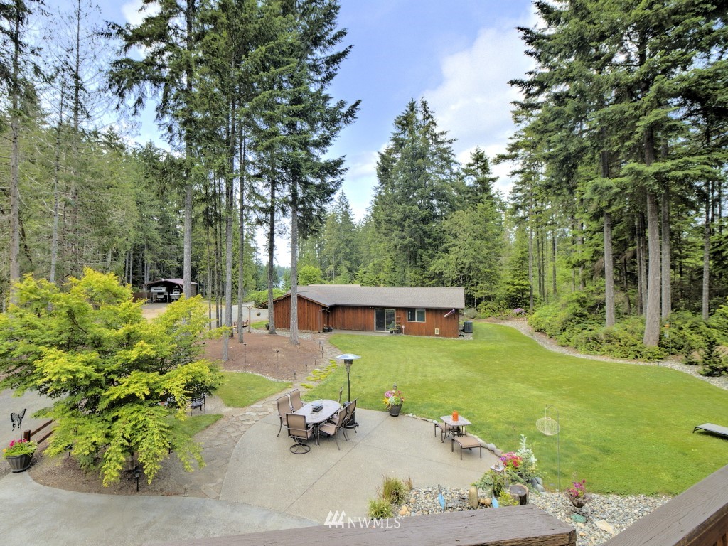 953 East Phillips Lake Loop Road Shelton, WA 98584 - Photo 3 of 25 Gallery Image 3