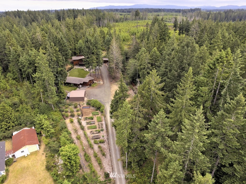 953 East Phillips Lake Loop Road Shelton, WA 98584 - Photo 5 of 25 Gallery Image 5