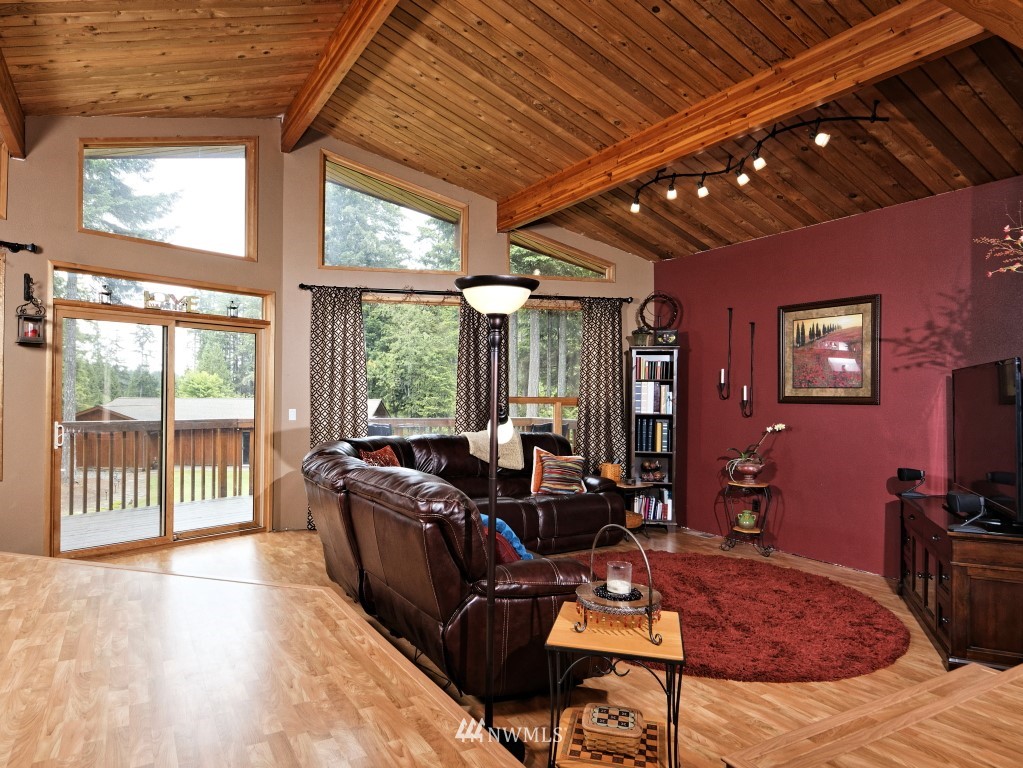 953 East Phillips Lake Loop Road Shelton, WA 98584 - Photo 10 of 25 Gallery Image 10