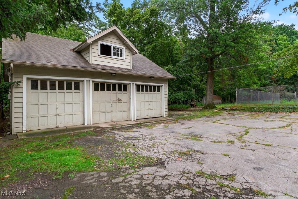 27511 White Road Wickliffe, OH 44092 - Photo 31 of 31 Gallery Image 31