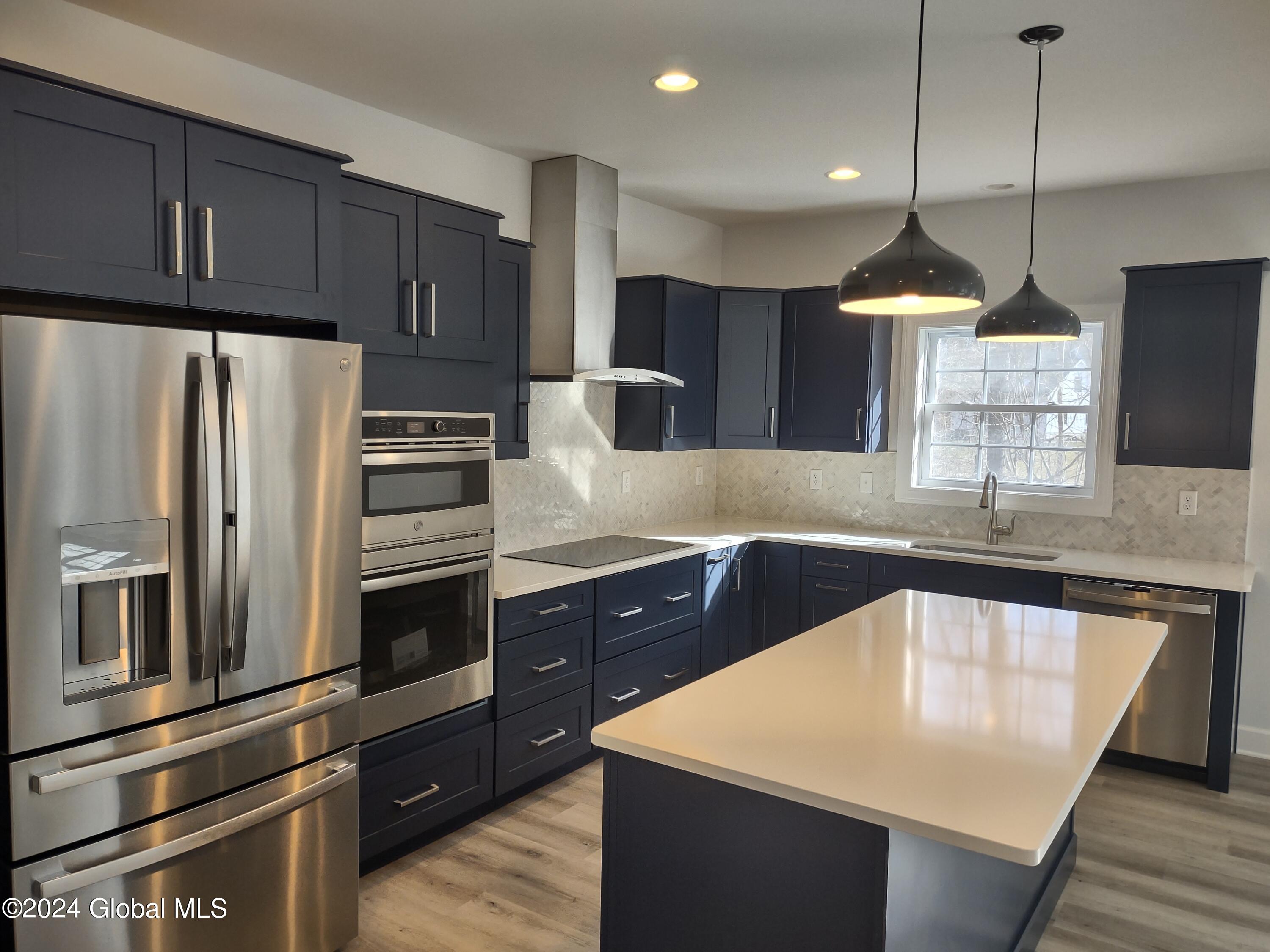 51 Bayberry Drive Halfmoon, NY 12065 - Photo 3 of 13 Kitchen
