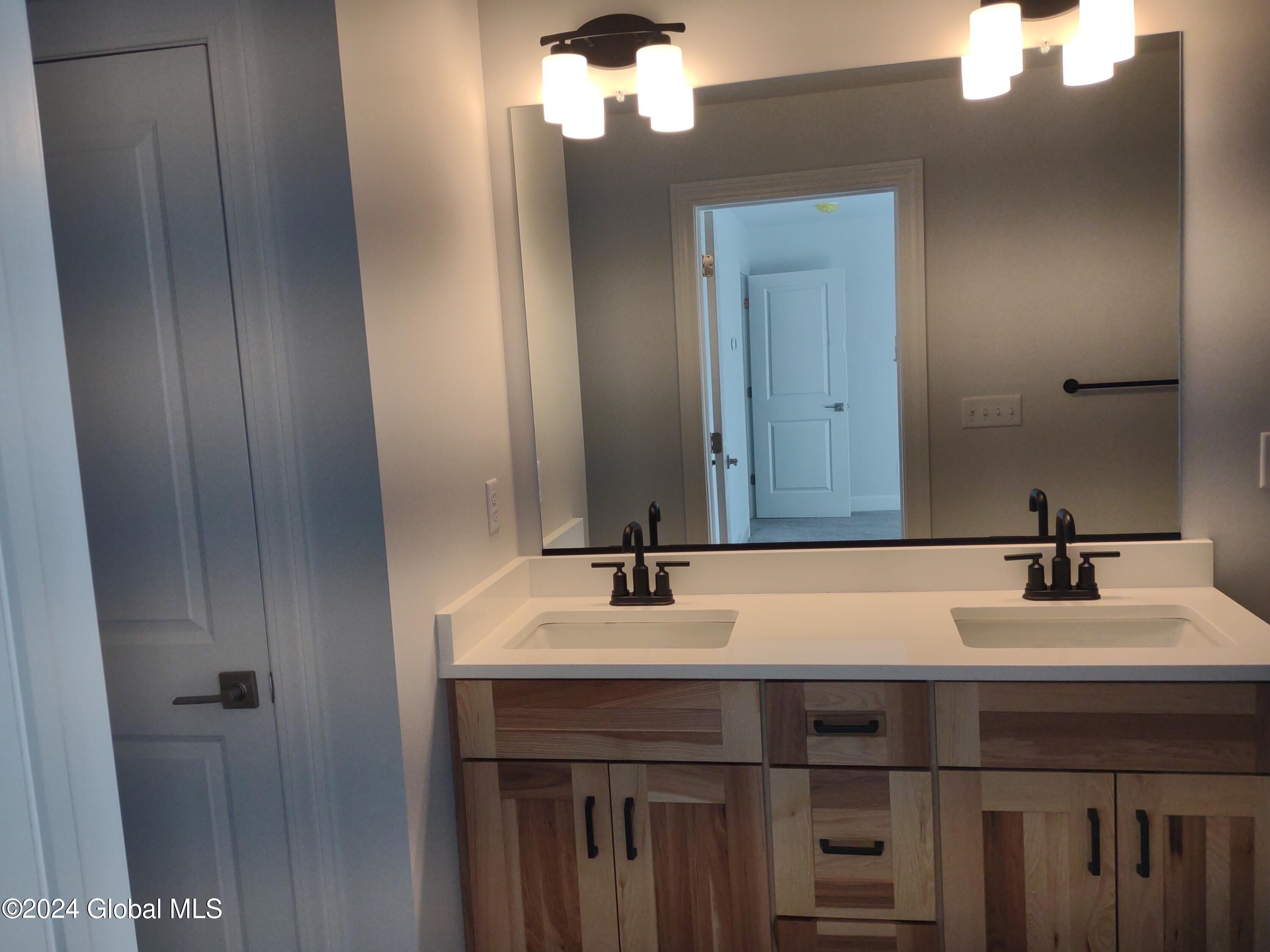 51 Bayberry Drive Halfmoon, NY 12065 - Photo 7 of 13 Full Bath