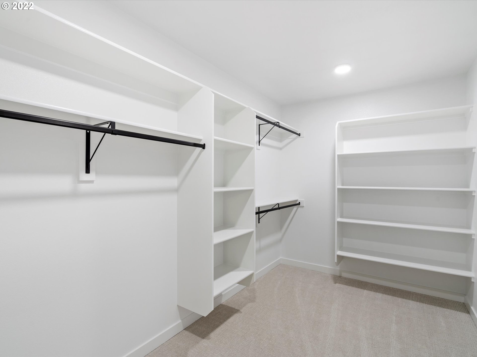 224 North 22nd Court Ridgefield, WA 98642 - Photo 20 of 30 a view of an empty walk in closet