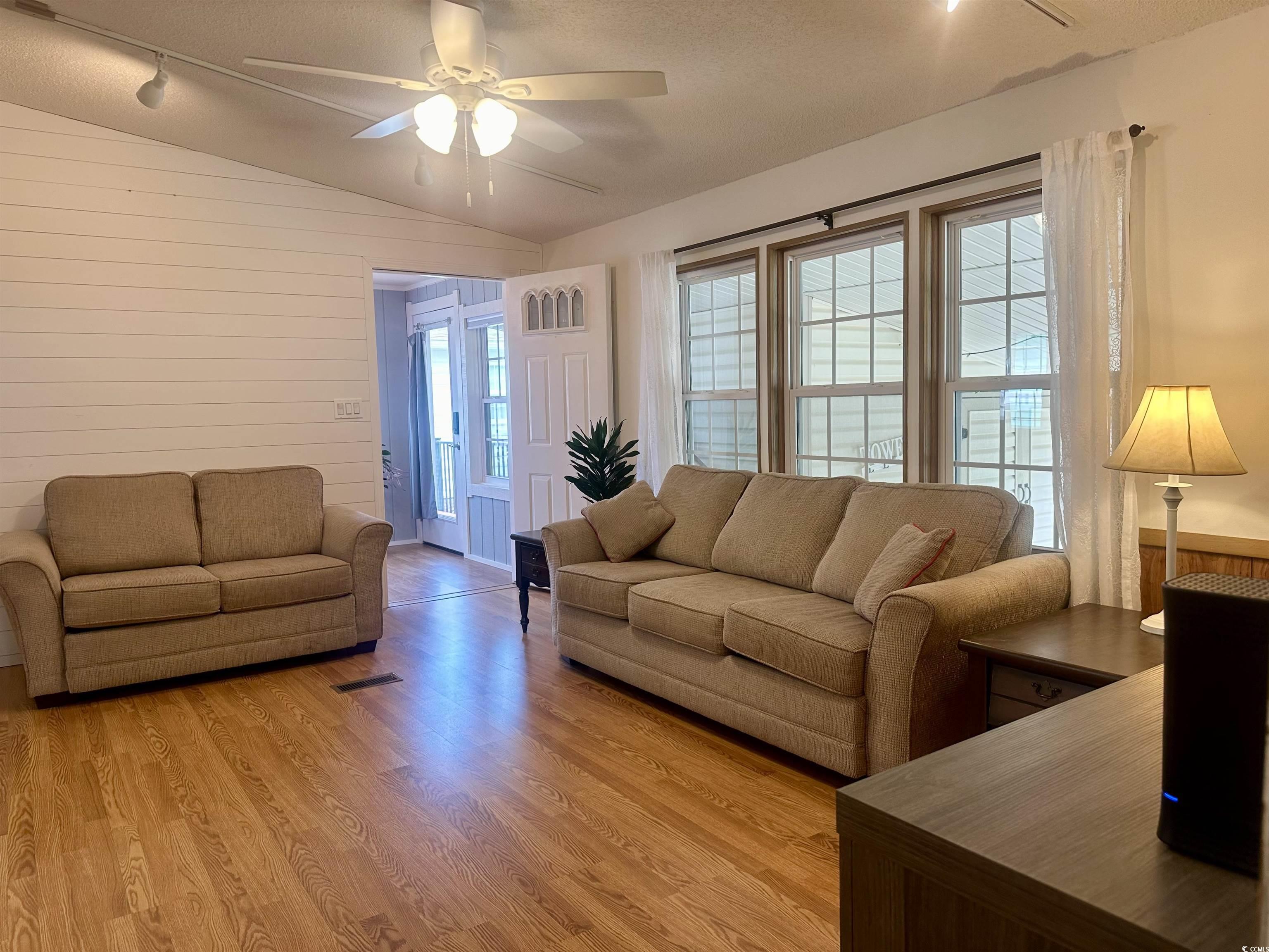 454 Sandpebble Surfside Beach, SC 29575 - Photo 3 of 36 Gallery Image 3