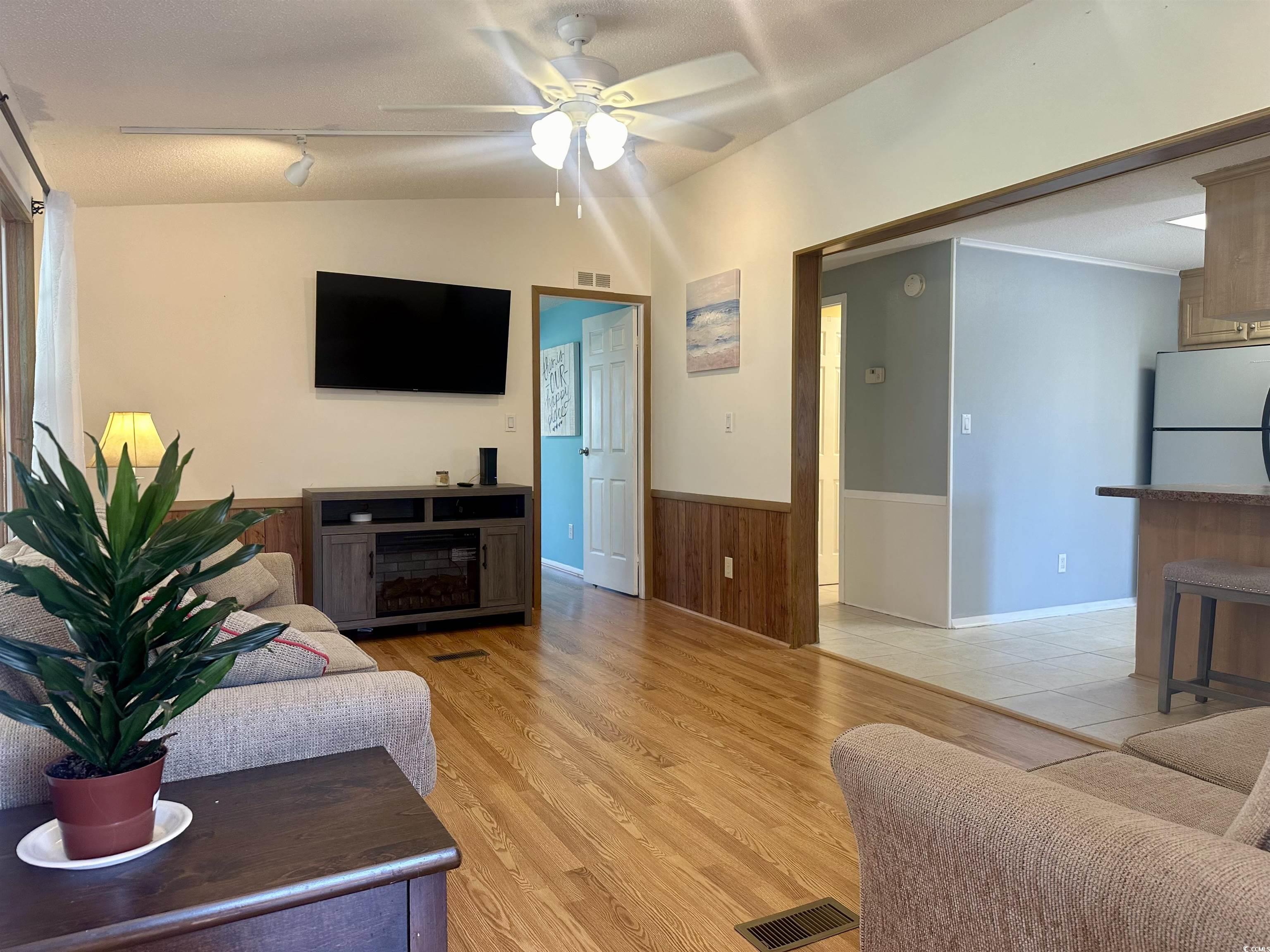 454 Sandpebble Surfside Beach, SC 29575 - Photo 6 of 36 Gallery Image 6