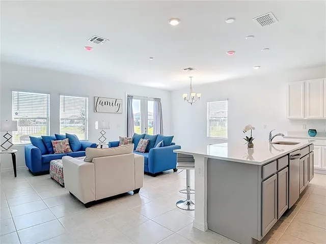 $369,000 | 1625 Hill Park Drive, Deltona, FL 32725