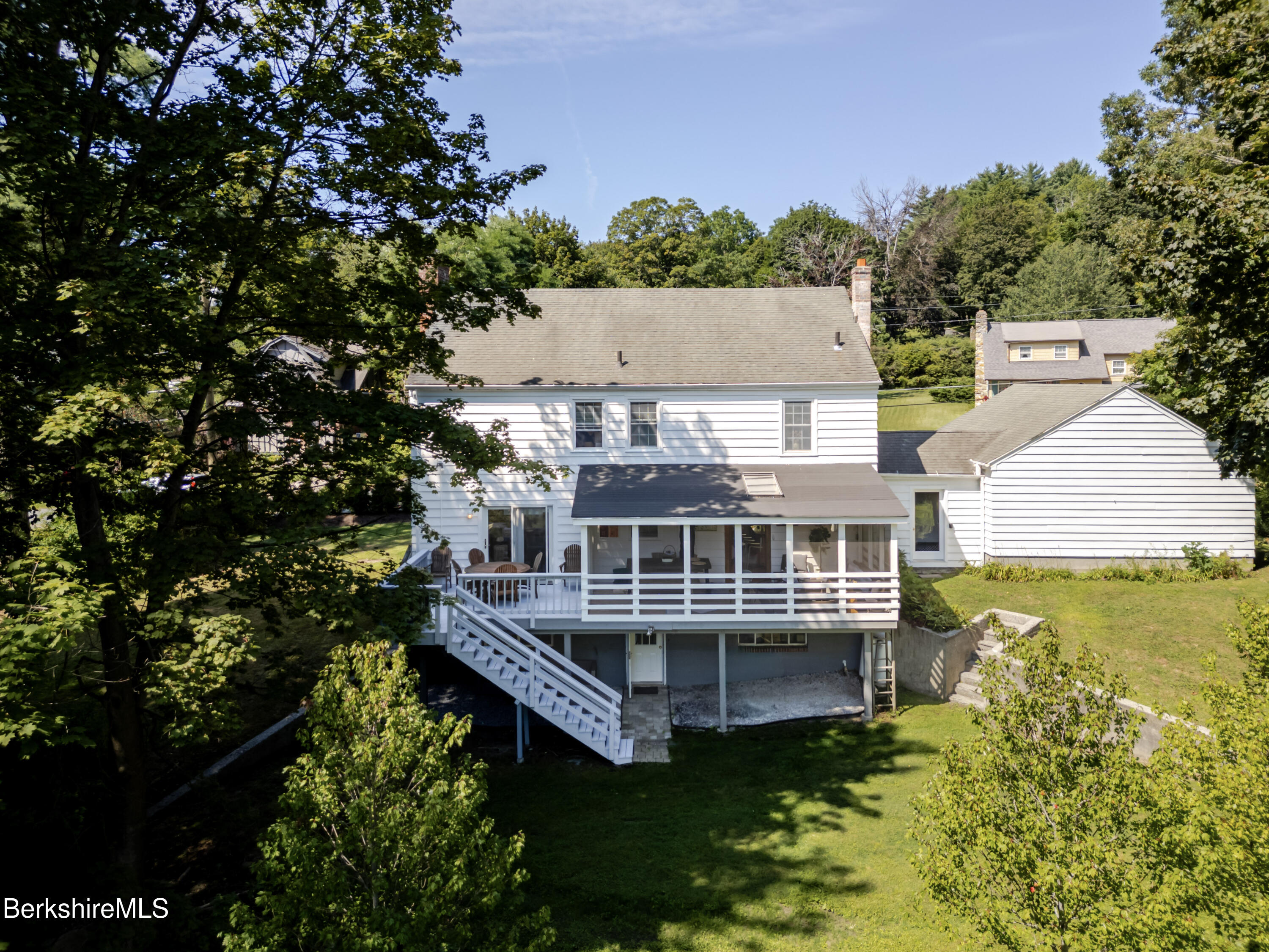 11 Prospect Street Great Barrington, MA 01230 - Photo 4 of 42 LARGE SCREENED IN PORCH