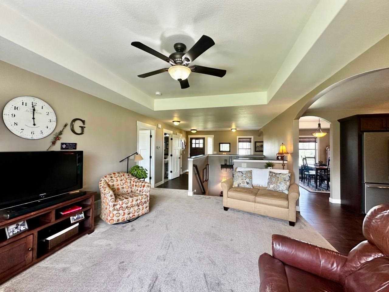 1436 Willow Brook Lane Riverside, IA 52327 - Photo 9 of 55 Gallery Image 9